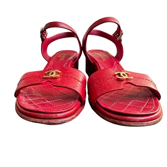 Authentic CHANEL Red Lambskin Leather Mattelasse & Gold Sandals Dress Shoes 37 C - Picture 8 of 16